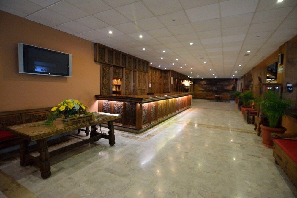 Plaza Uruapan Hotel Exterior photo